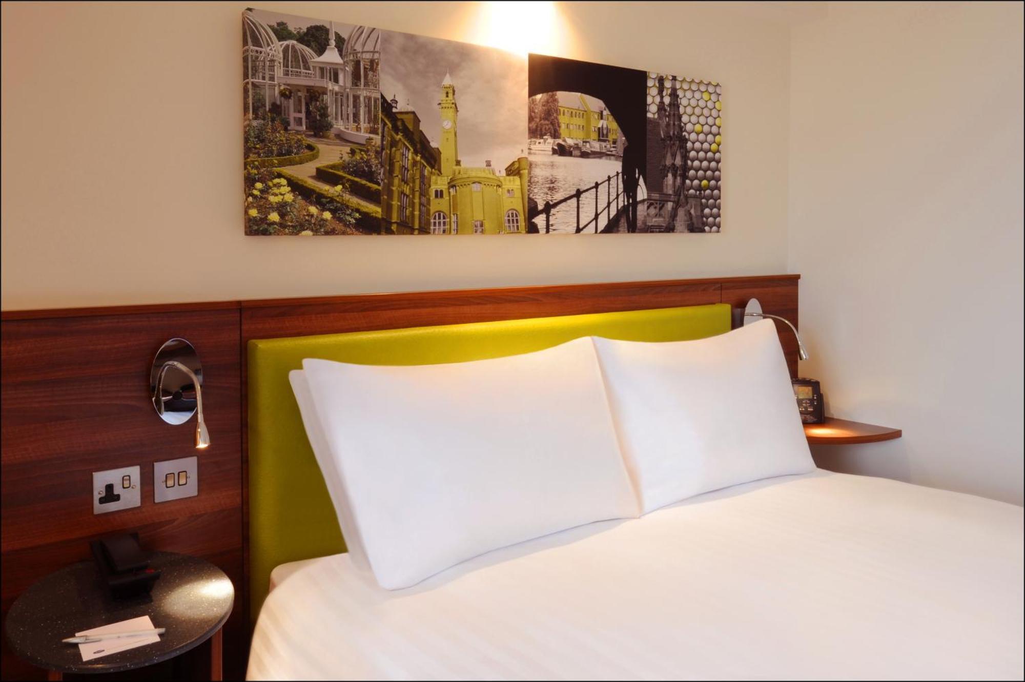 Hampton By Hilton Birmingham Broad Street Hotel Ngoại thất bức ảnh