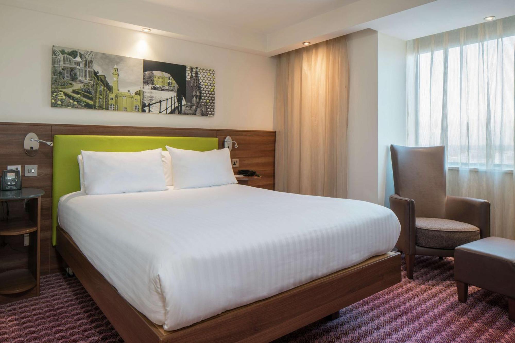 Hampton By Hilton Birmingham Broad Street Hotel Ngoại thất bức ảnh