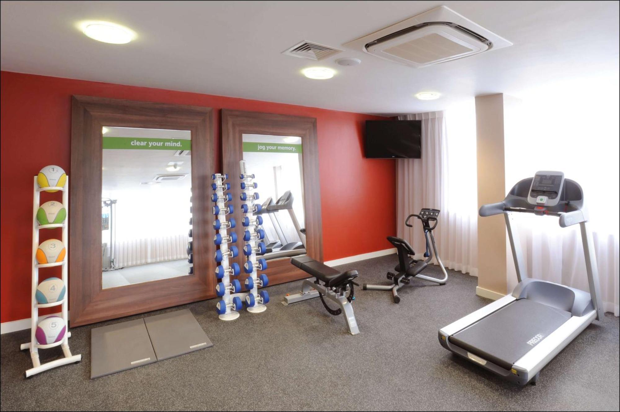 Hampton By Hilton Birmingham Broad Street Hotel Ngoại thất bức ảnh