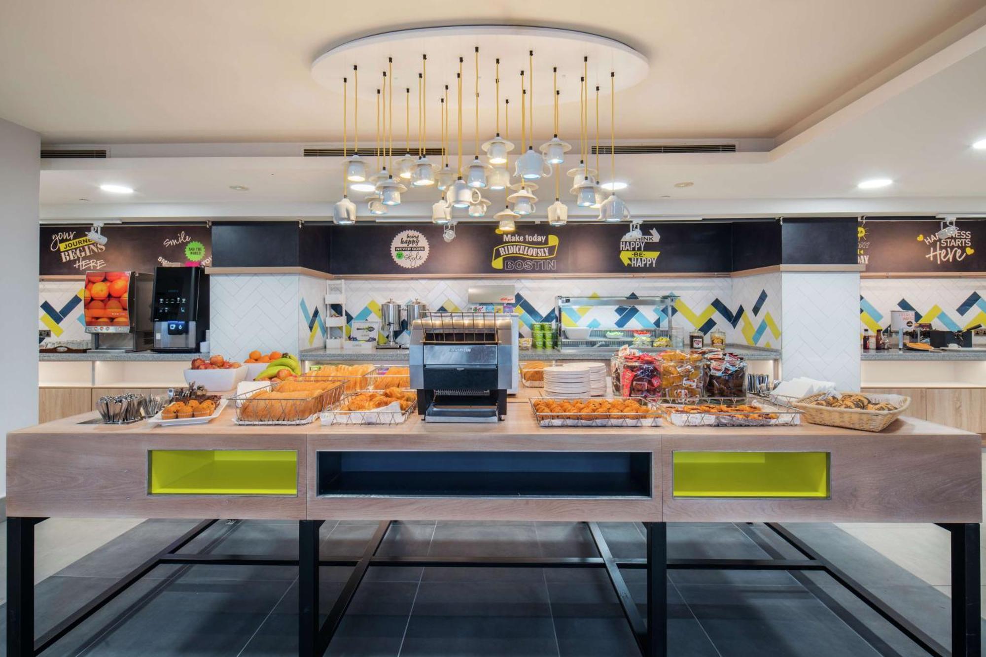 Hampton By Hilton Birmingham Broad Street Hotel Ngoại thất bức ảnh