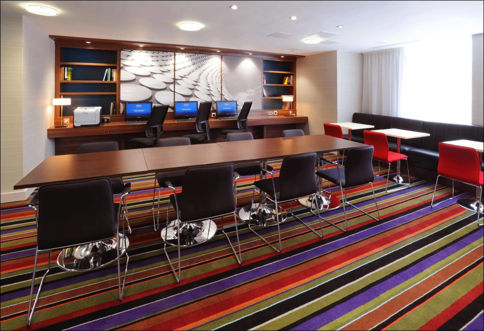 Hampton By Hilton Birmingham Broad Street Hotel Ngoại thất bức ảnh